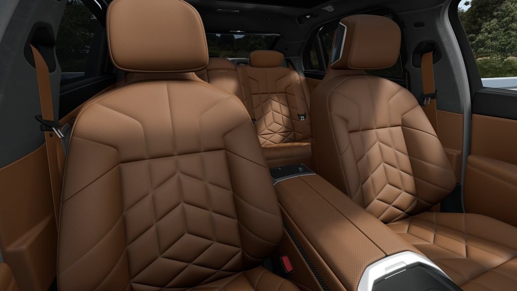 New 2027 BMW 740i w/ Executive Package RWD image 11