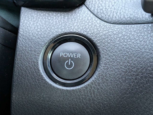 Used 2025 Toyota Camry LE FWD image 28