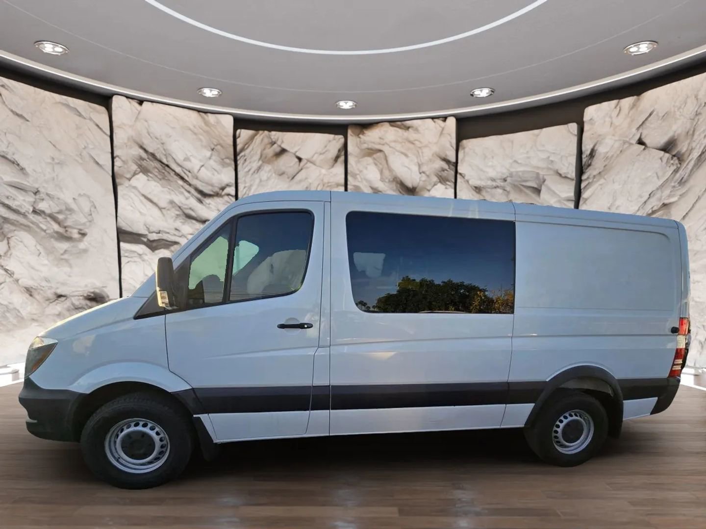 Used 2017 Mercedes-Benz Sprinter 2500 image 20