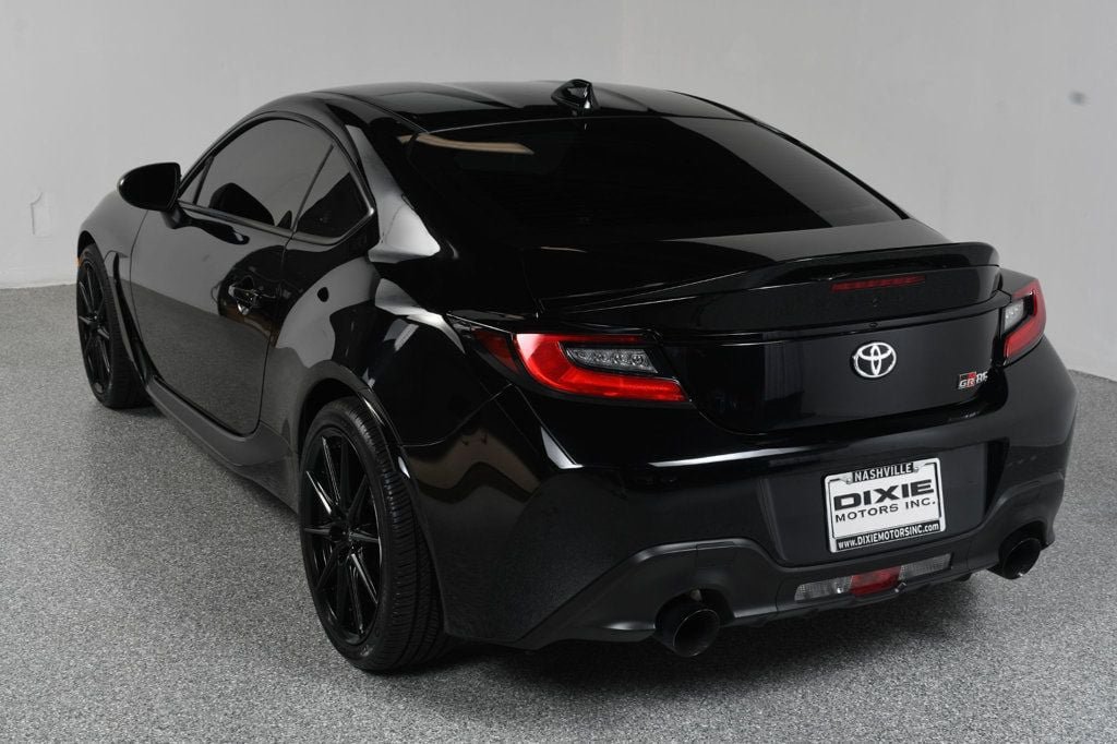 Used 2023 Toyota GR86 Premium RWD image 8