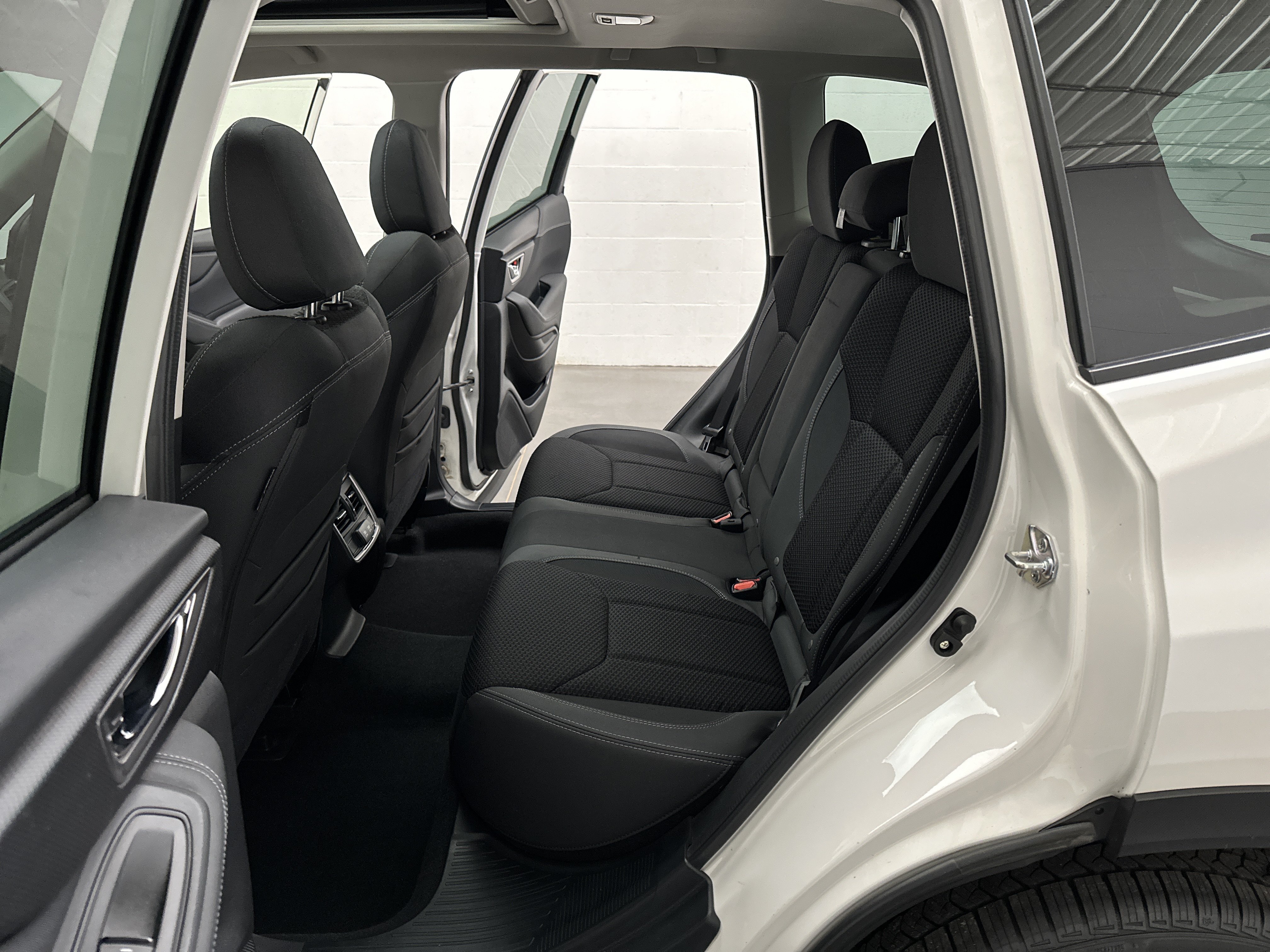 Used 2023 Subaru Forester Premium AWD/4WD image 21