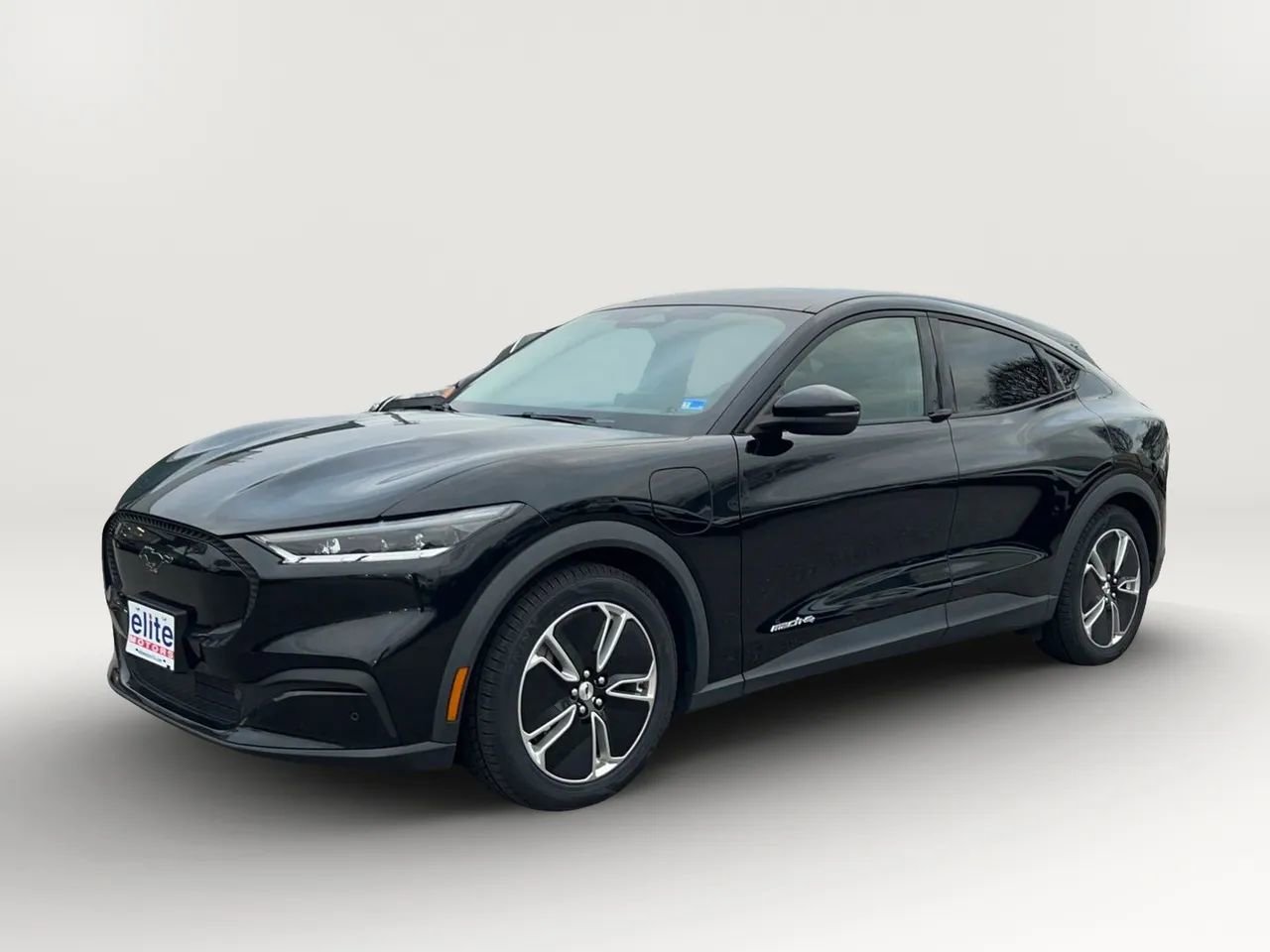 Used 2021 Ford Mustang Mach-E Select w/ Comfort/Appearance Package image 3