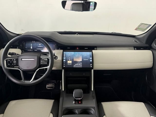 New 2026 Land Rover Discovery Sport Landmark AWD/4WD image 20