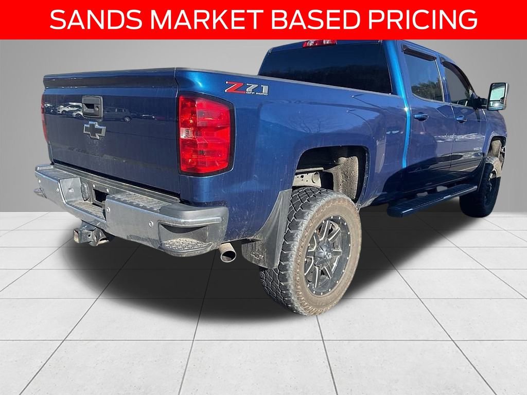 Used 2019 Chevrolet Silverado 2500 LT w/ LT Convenience Package image 4