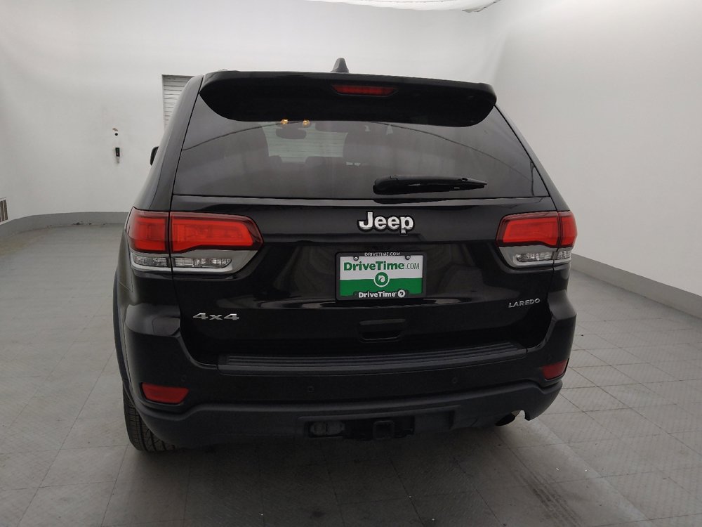 Used 2022 Jeep Grand Cherokee Laredo E AWD/4WD image 6