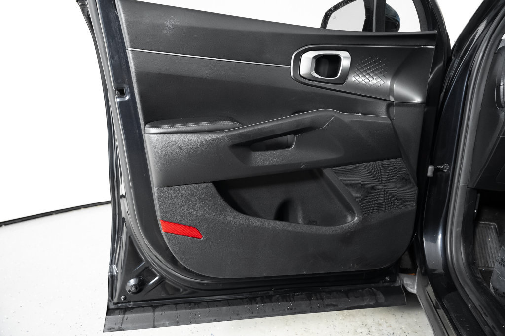Used 2021 Kia Sorento S FWD image 35