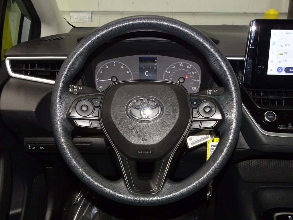 Used 2023 Toyota Corolla LE image 21