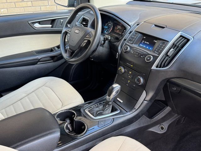Used 2016 Ford Edge SE image 10