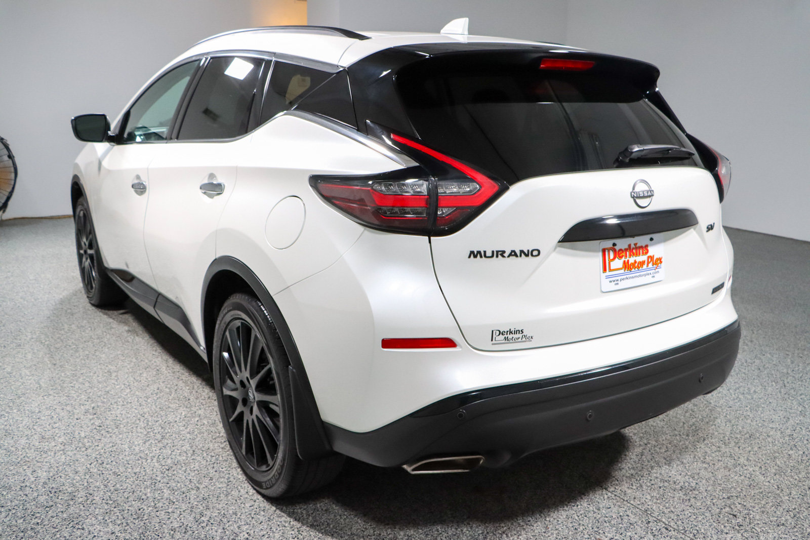 Used 2023 Nissan Murano SV w/ SV Midnight Edition Package FWD image 9