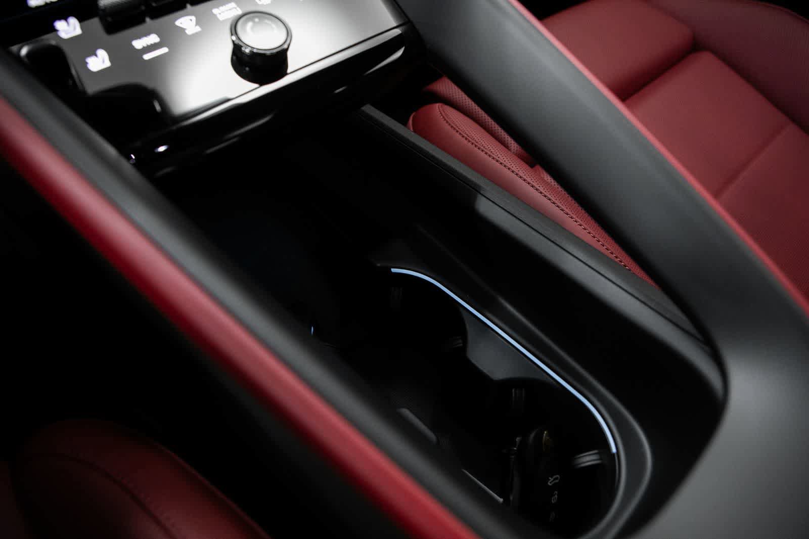 New 2026 Porsche Macan Electric RWD image 29