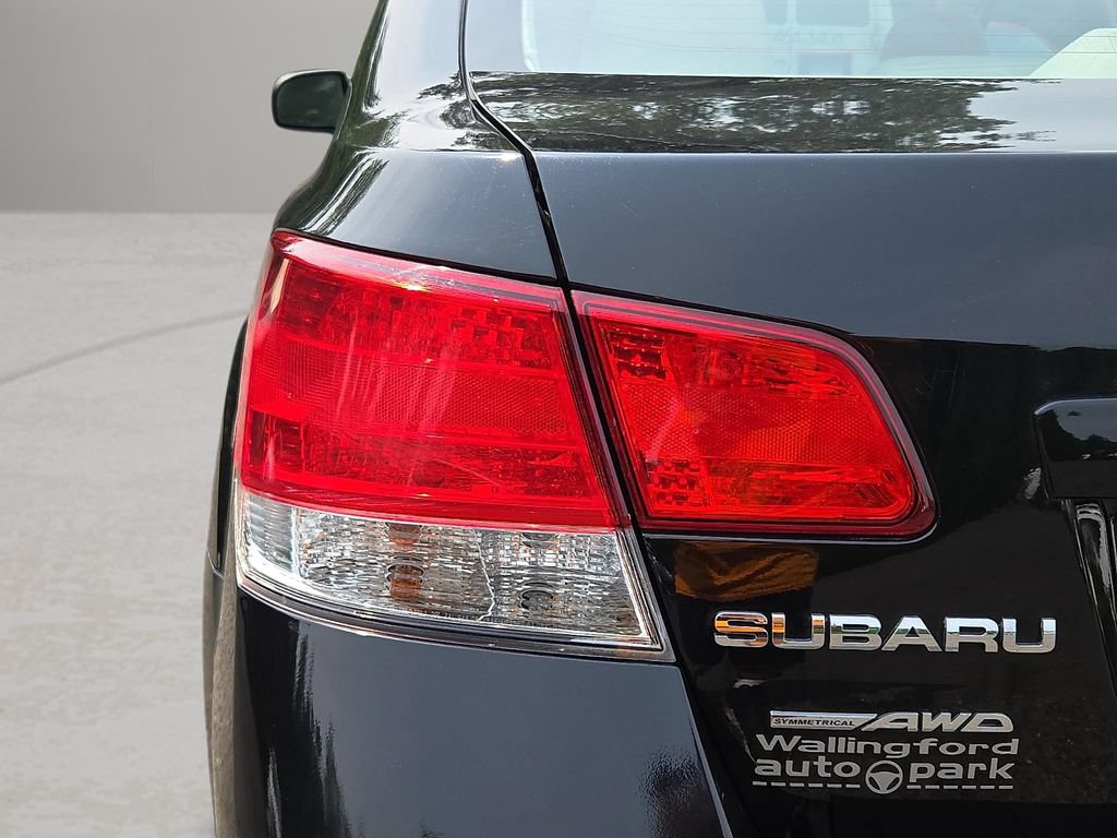 Used 2011 Subaru Legacy 2.5i Premium AWD/4WD image 27