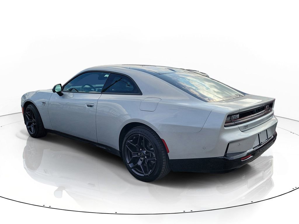 Used 2024 Dodge Charger R/T w/ Plus Group image 3