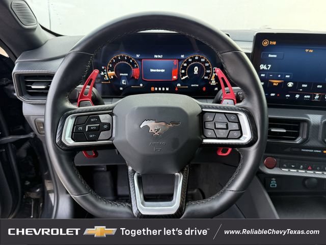 Used 2025 Ford Mustang GT RWD image 14