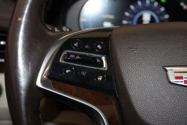 Used 2017 Cadillac Escalade Premium Luxury AWD/4WD image 19