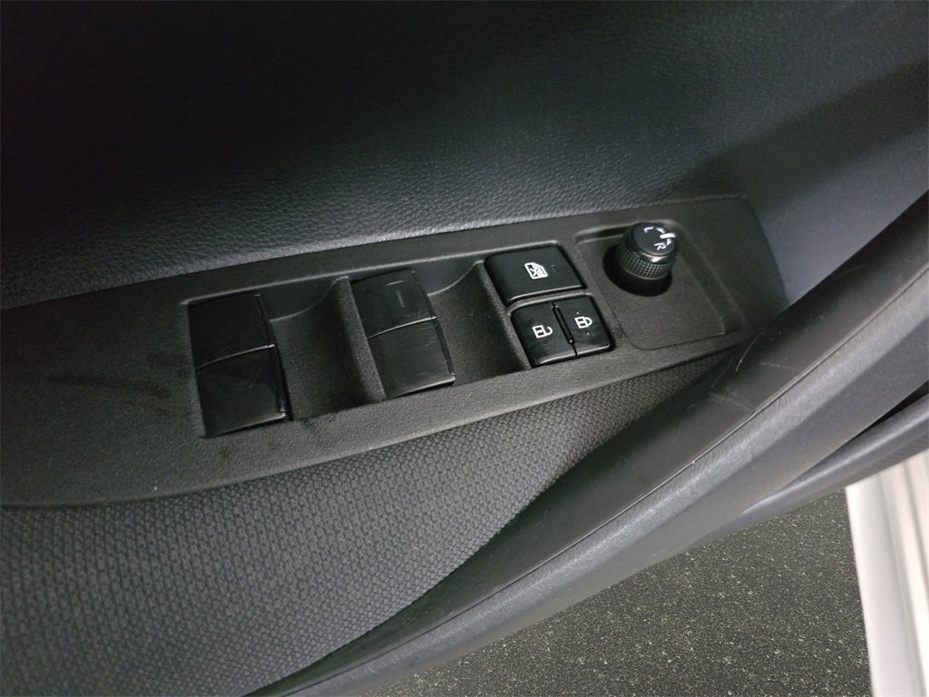 Used 2024 Toyota Corolla LE image 28