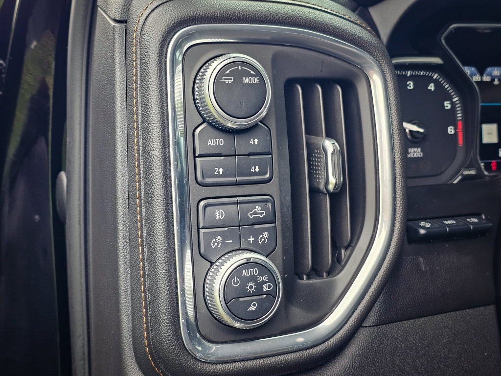 Used 2020 GMC Sierra 1500 AT4 w/ AT4 Premium Package AWD/4WD image 19