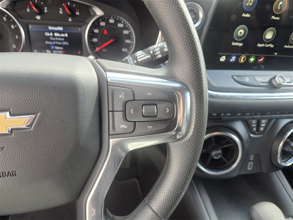 Used 2025 Chevrolet Blazer LT image 18