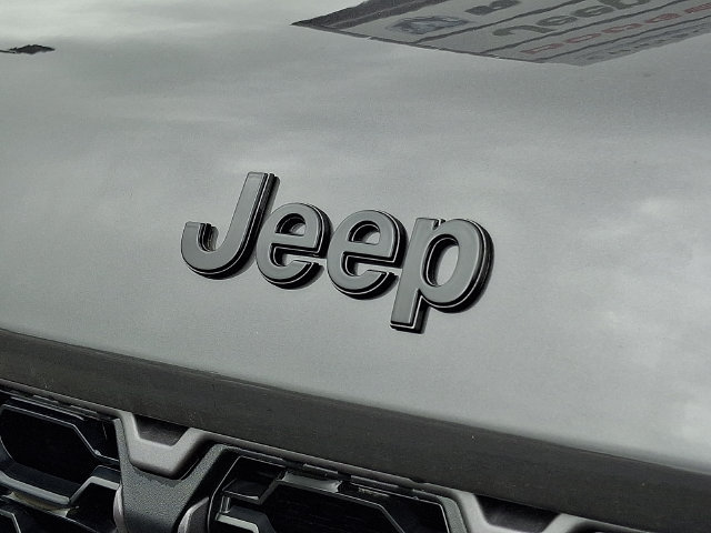 New 2026 Jeep Grand Cherokee Altitude AWD/4WD image 11