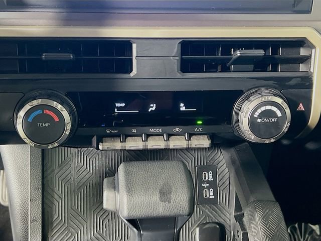 Used 2025 Toyota Tacoma SR5 image 23