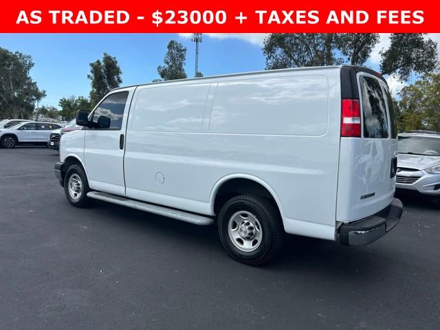 Used 2022 Chevrolet Express 2500 w/ Driver Convenience Package image 4