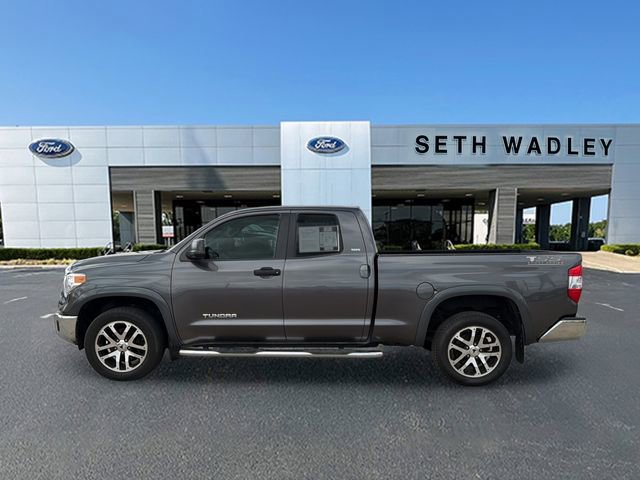 Used 2017 Toyota Tundra SR5 image 4