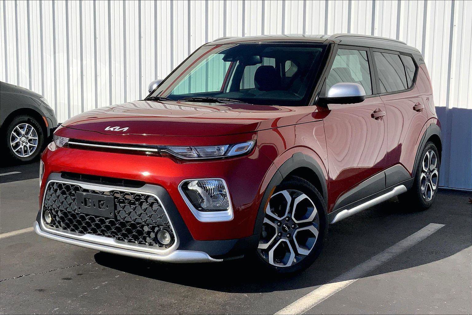 Used 2022 Kia Soul X-Line image 1