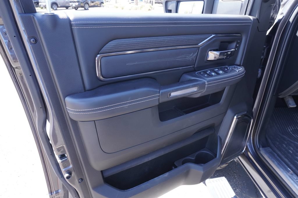 Used 2024 RAM 3500 Limited AWD/4WD image 15