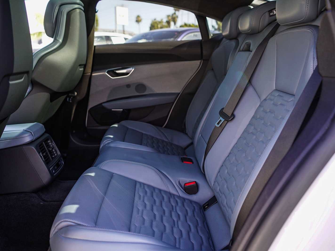 Used 2024 Audi RS e-tron GT image 18