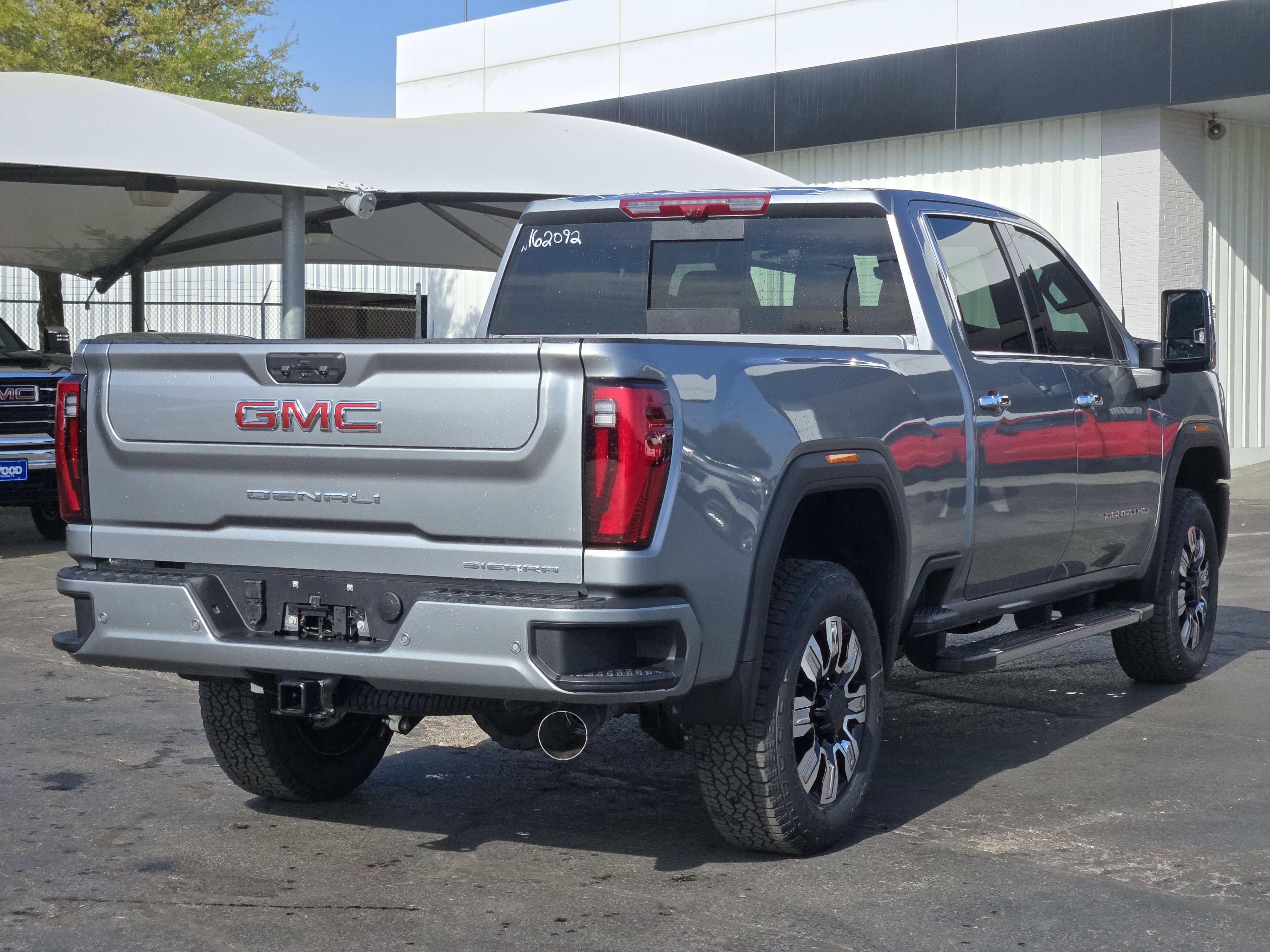 New 2026 GMC Sierra 2500 Denali w/ Denali Reserve Package image 4