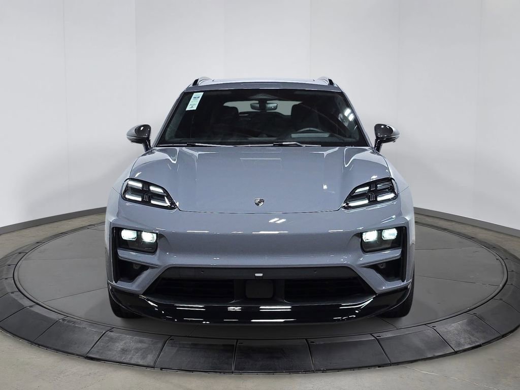 Used 2025 Porsche Macan Turbo Electric AWD/4WD image 10