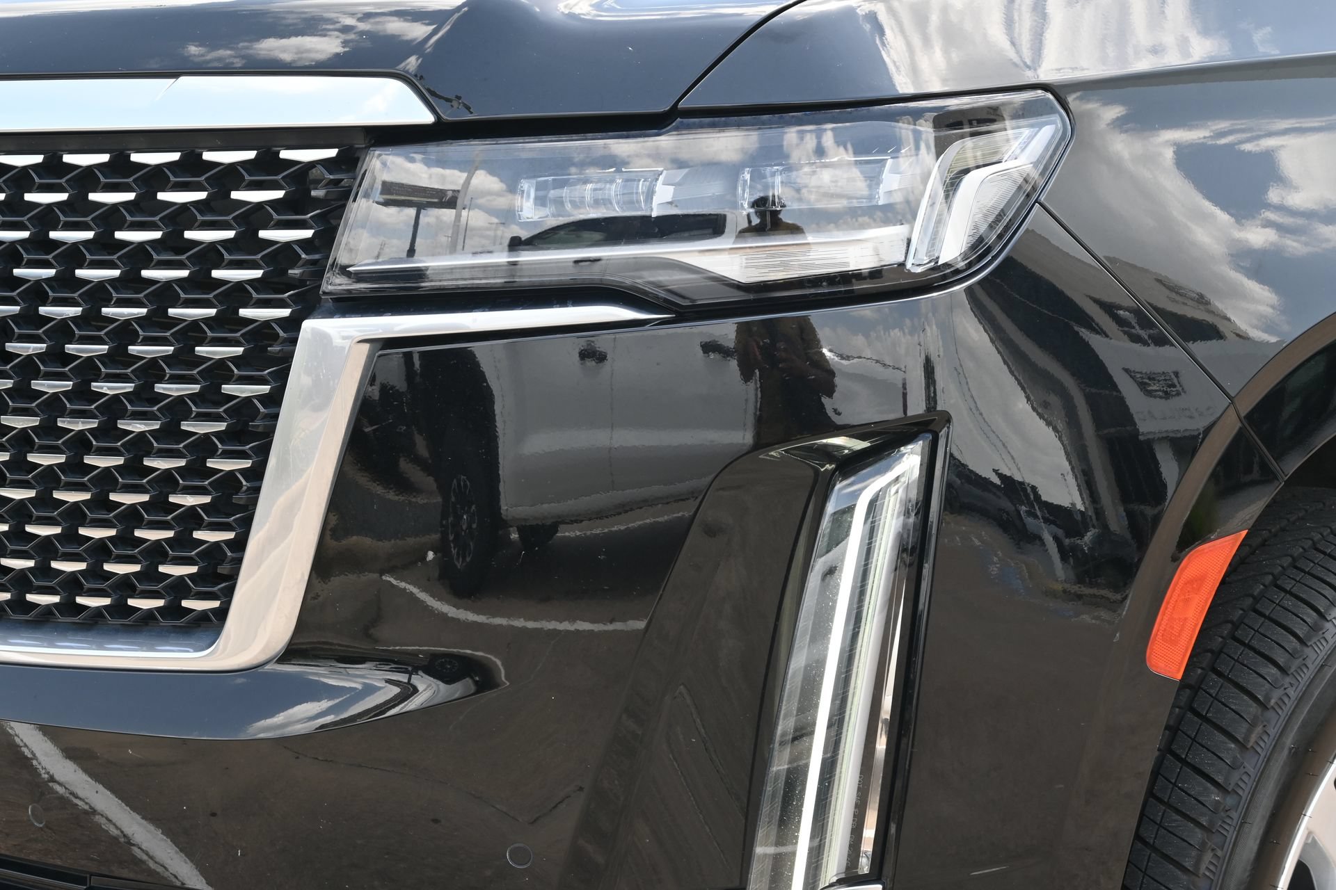 Used 2021 Cadillac Escalade Luxury RWD image 27