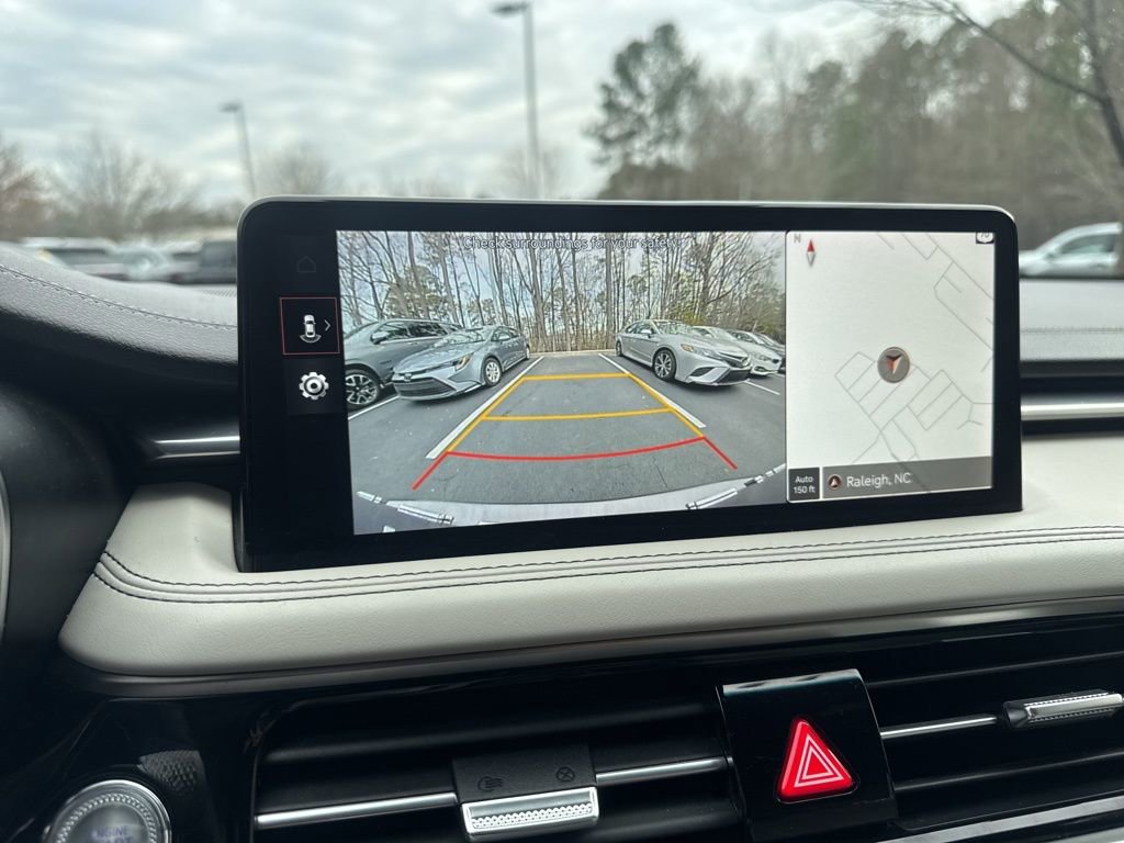 Used 2024 Genesis G70 2.5T image 5