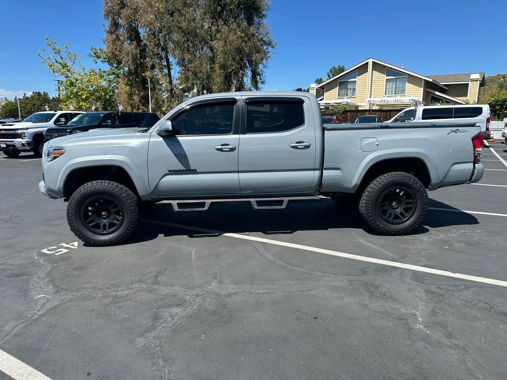 Used 2019 Toyota Tacoma TRD Sport w/ Technology Package image 2