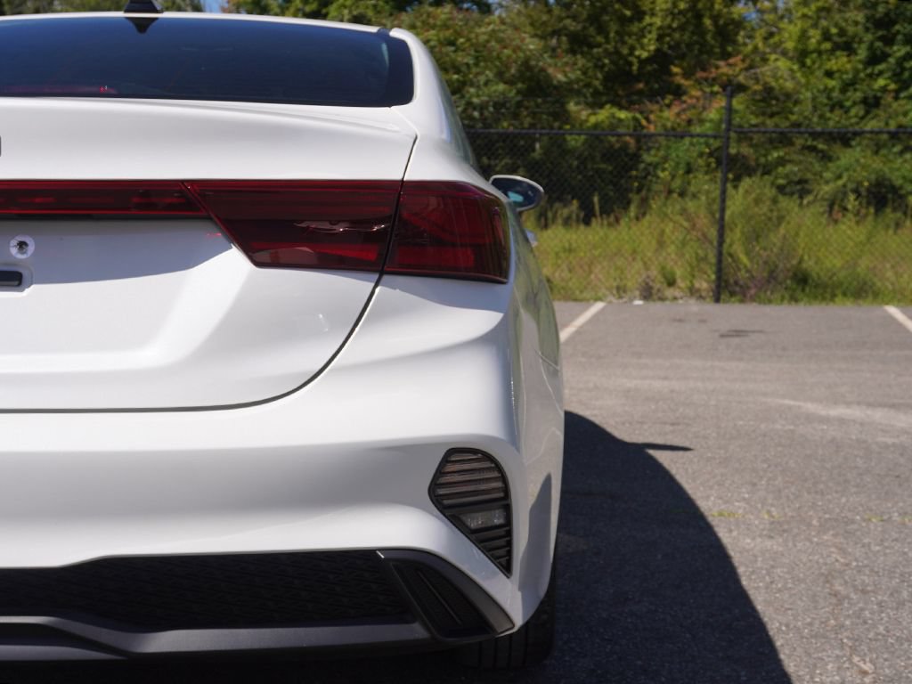 Used 2023 Kia Forte LXS w/ LXS Technology Package FWD image 14