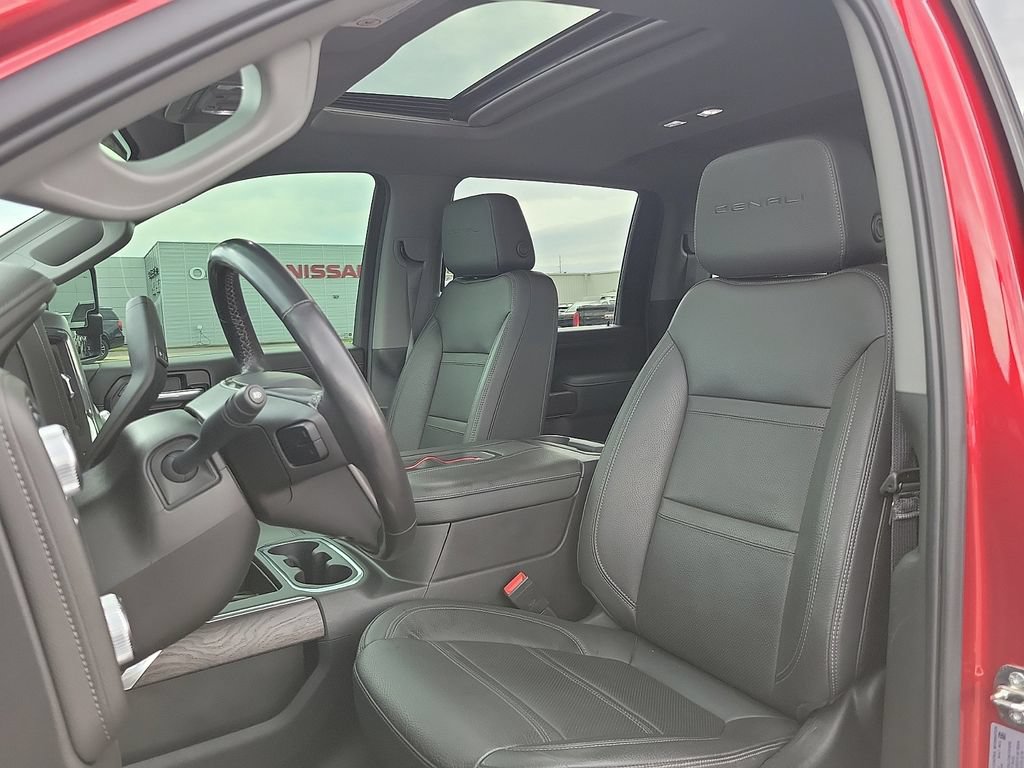 Used 2022 GMC Sierra 3500 Denali w/ Denali Ultimate Package AWD/4WD image 11