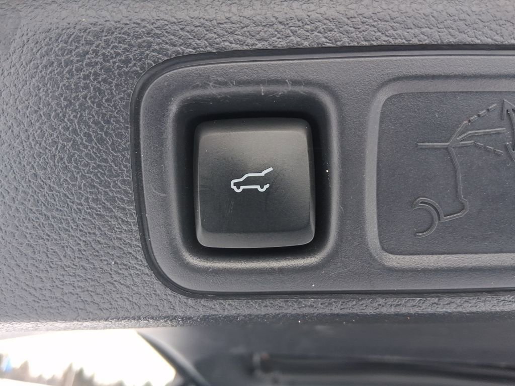 Used 2024 Ford Expedition Max XLT image 15