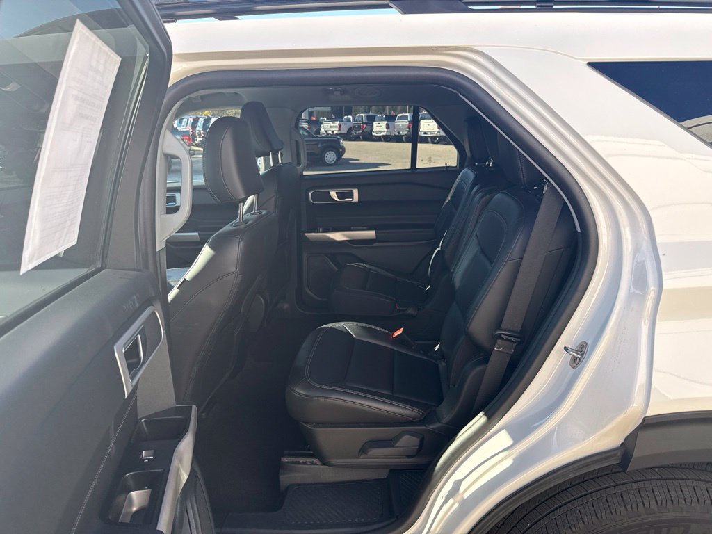 Certified 2023 Ford Explorer XLT w/ Equipment Group 202A AWD/4WD image 12