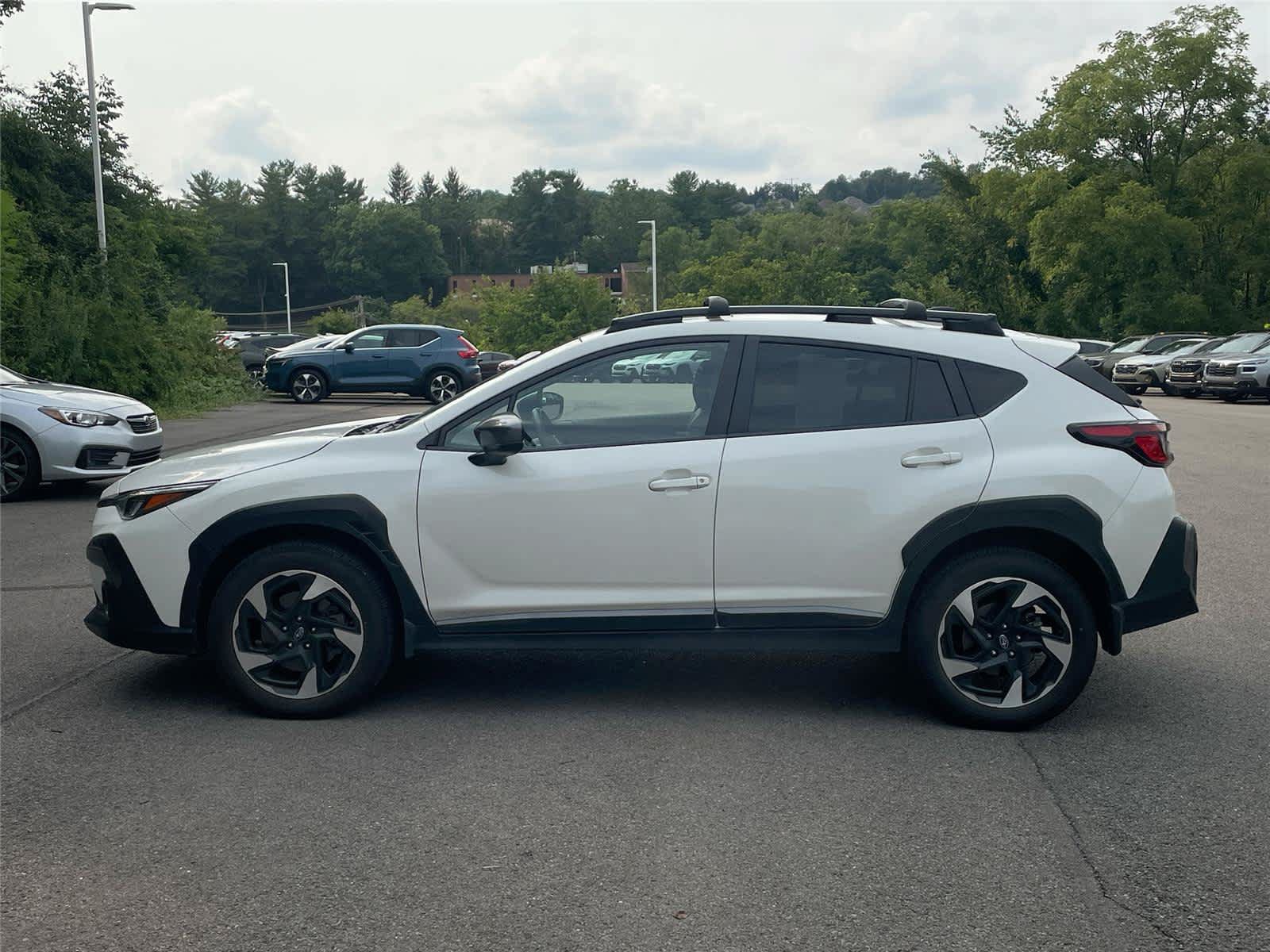 Used 2024 Subaru Crosstrek 2.5i Limited AWD/4WD image 2
