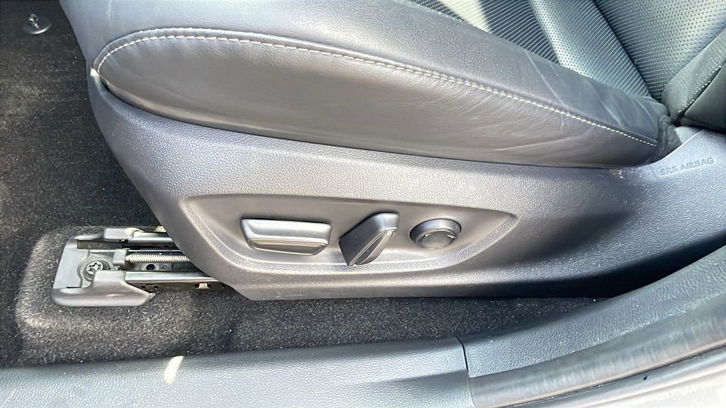 Certified 2025 Toyota Crown Limited image 30