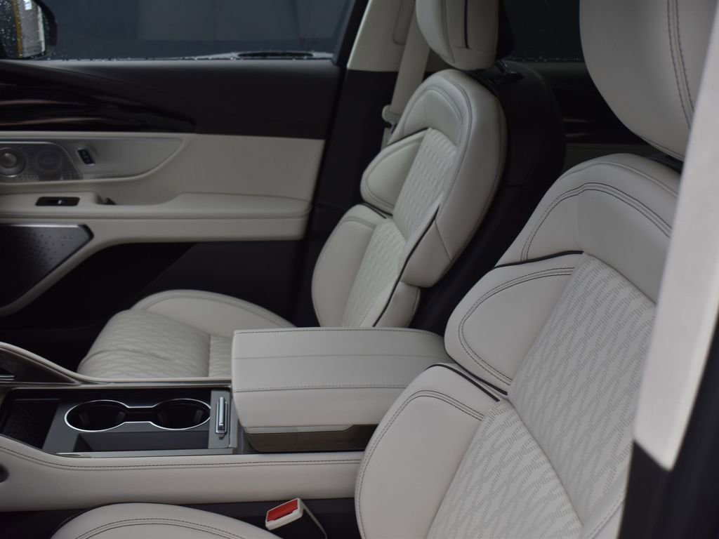 New 2026 Lincoln Nautilus Black Label image 10