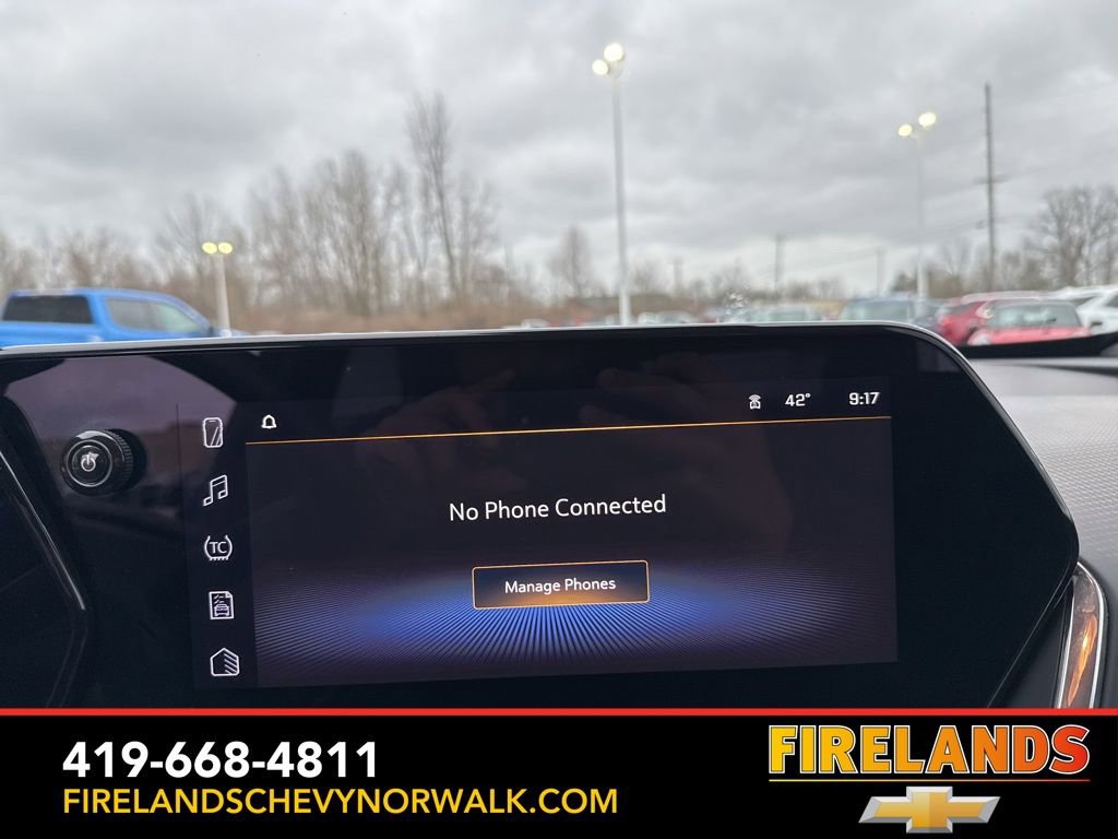 Used 2025 Chevrolet Trax LT w/ LT Convenience Package image 26