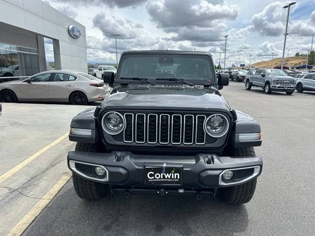 Used 2024 Jeep Wrangler Unlimited Sahara w/ Technology Group AWD/4WD image 2