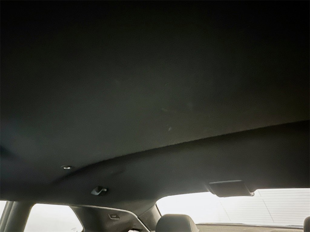 Used 2022 Dodge Challenger SXT w/ Blacktop Package image 21