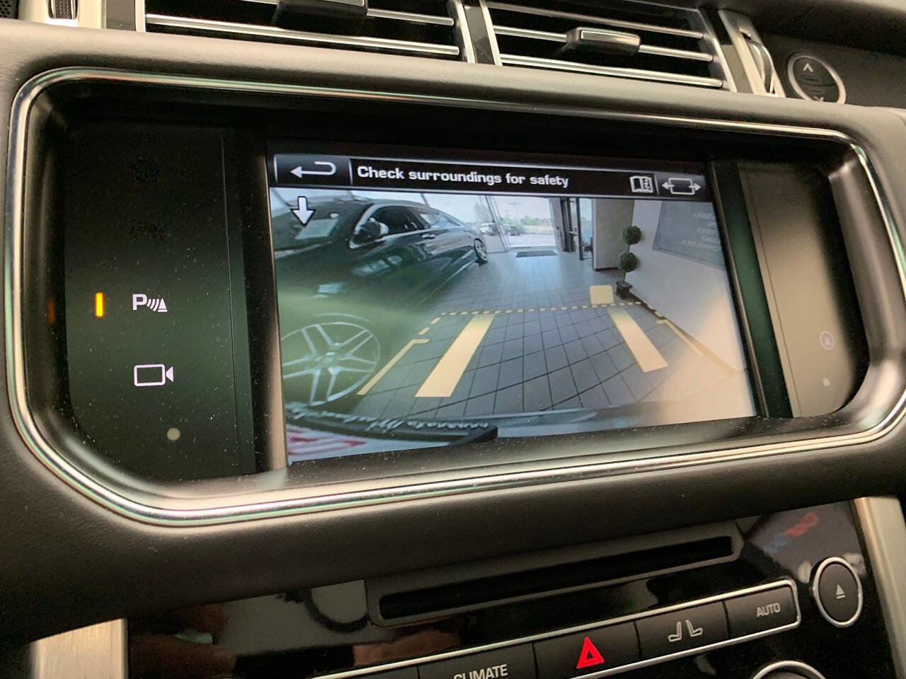 Used 2016 Land Rover Range Rover Supercharged AWD/4WD image 17