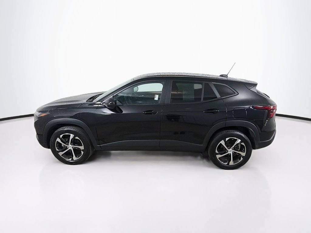 Used 2024 Chevrolet Trax RS FWD image 8