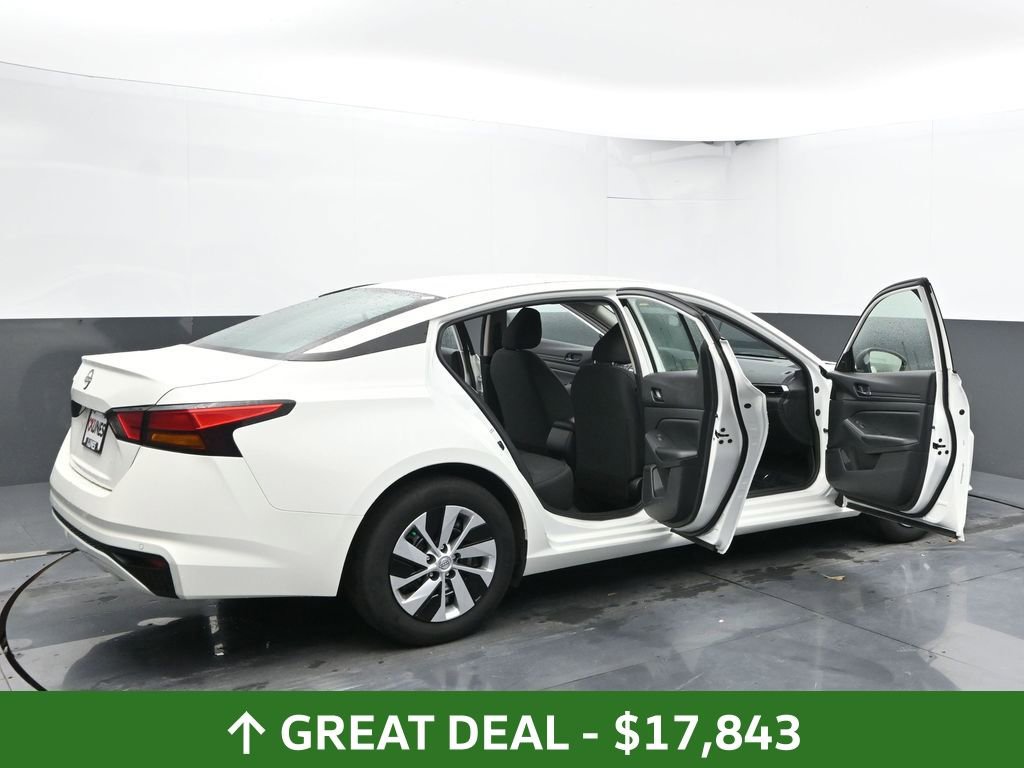Used 2024 Nissan Altima 2.5 S FWD image 59