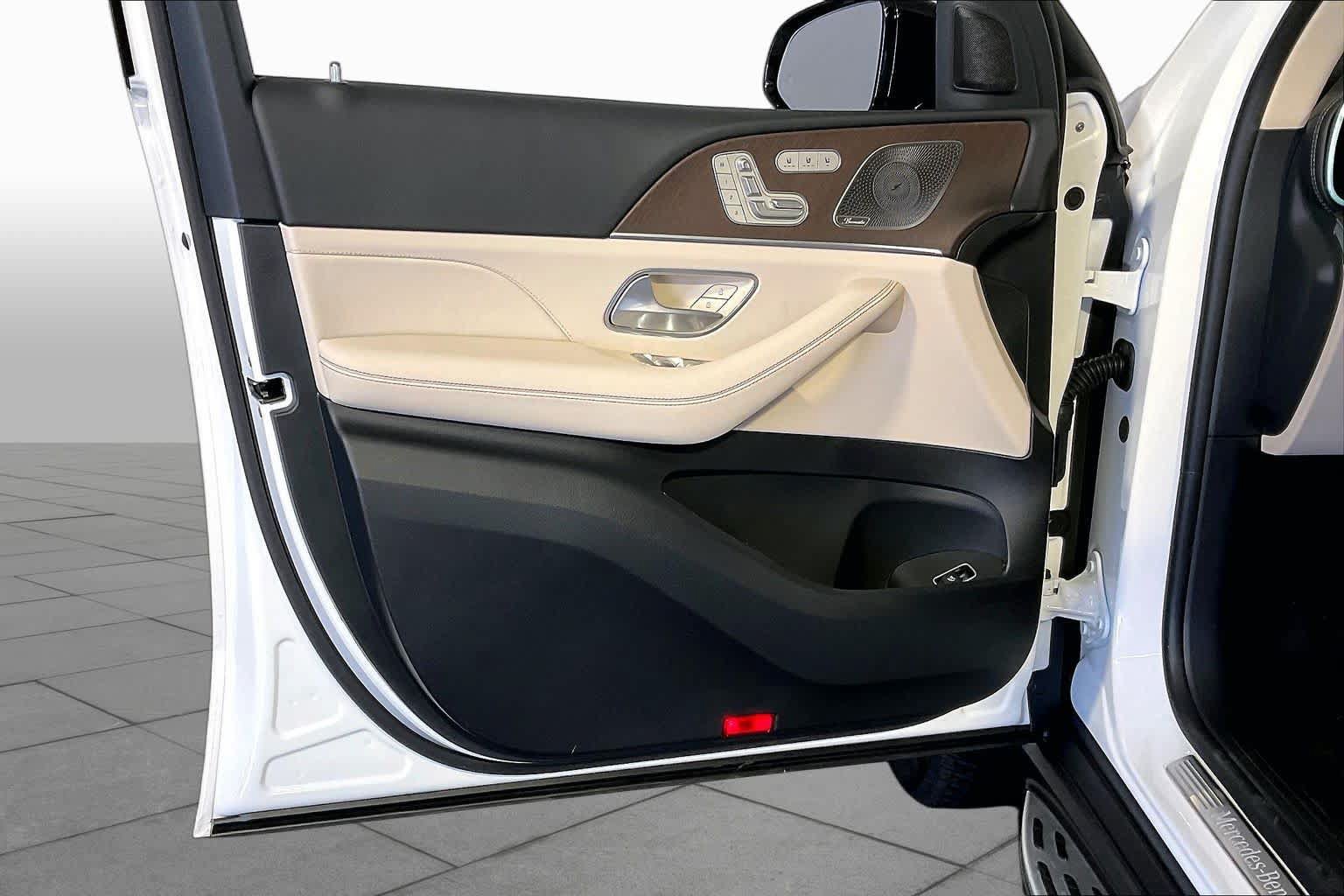 New 2027 Mercedes-Benz GLS 450 4MATIC image 11