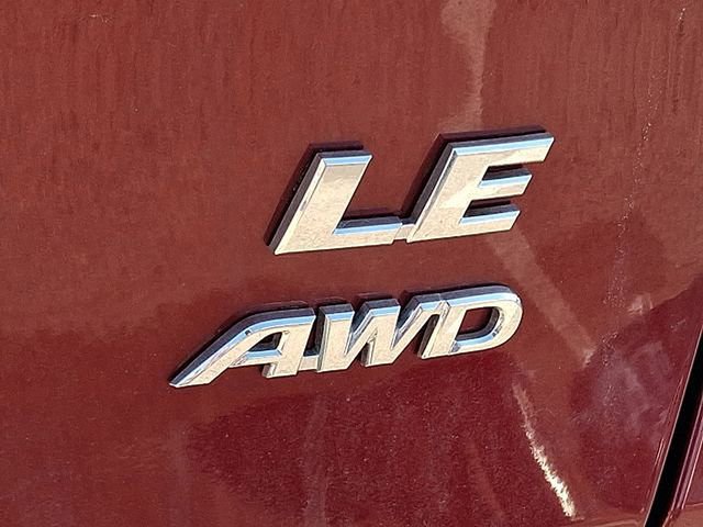 Used 2025 Toyota RAV4 LE AWD/4WD image 31