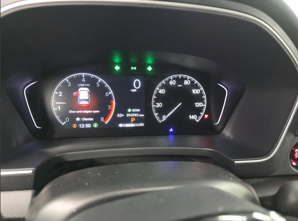 Used 2025 Honda Pilot Touring image 12