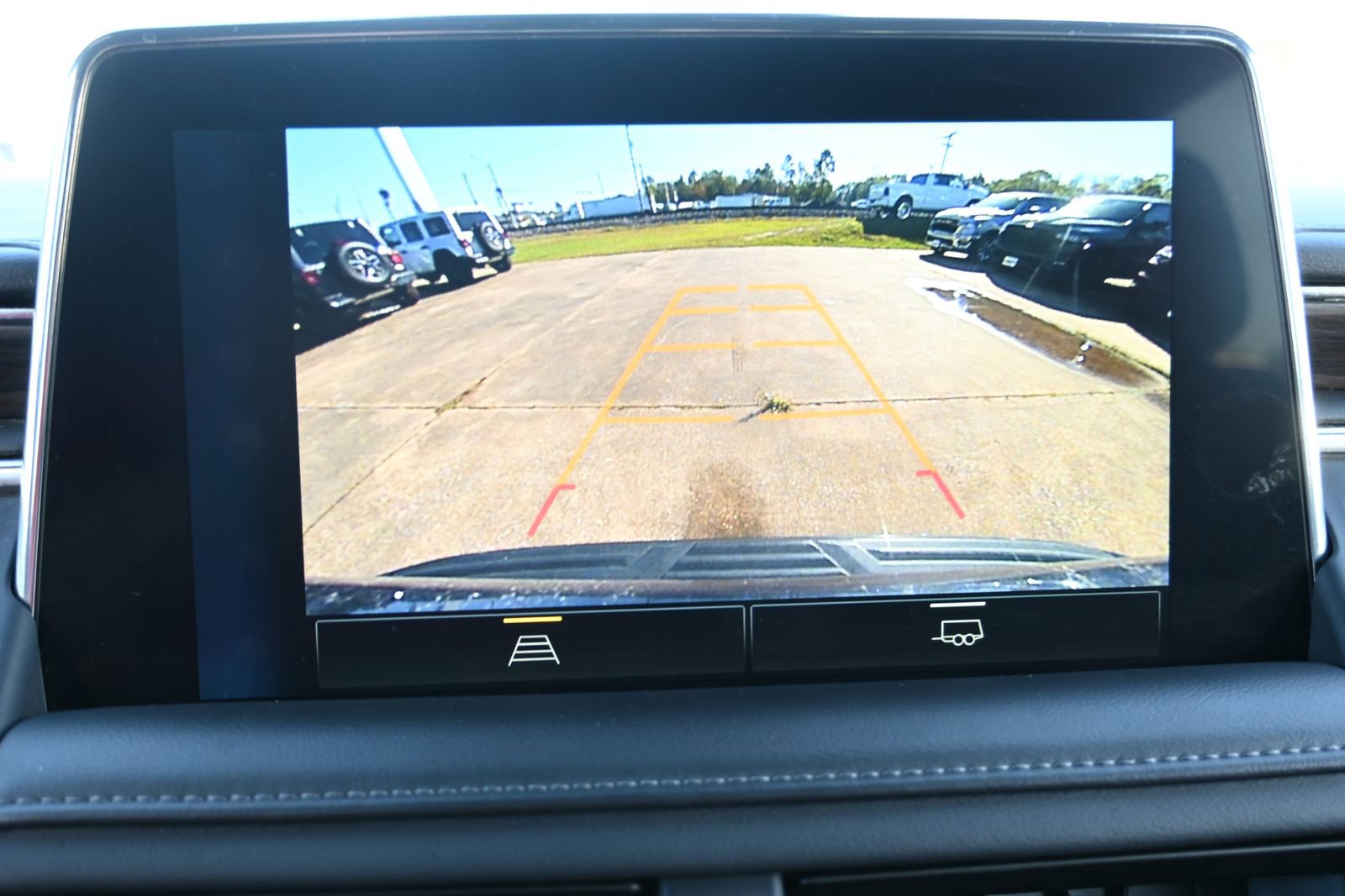 Used 2023 Chevrolet Tahoe LT image 11